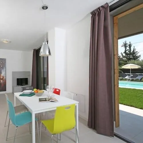 Villa T14 Bardolino 0*,  Italy