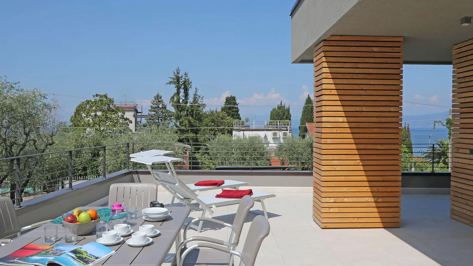 Villa T14 Bardolino Apartment